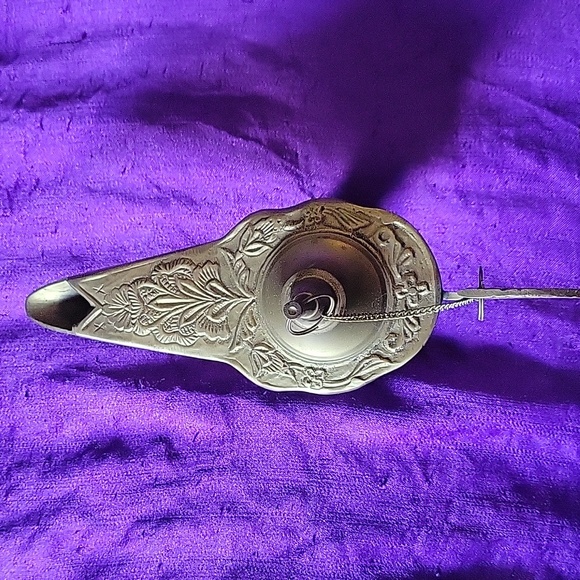 Brass vintage genie lamp made in India - Picture 4 of 8